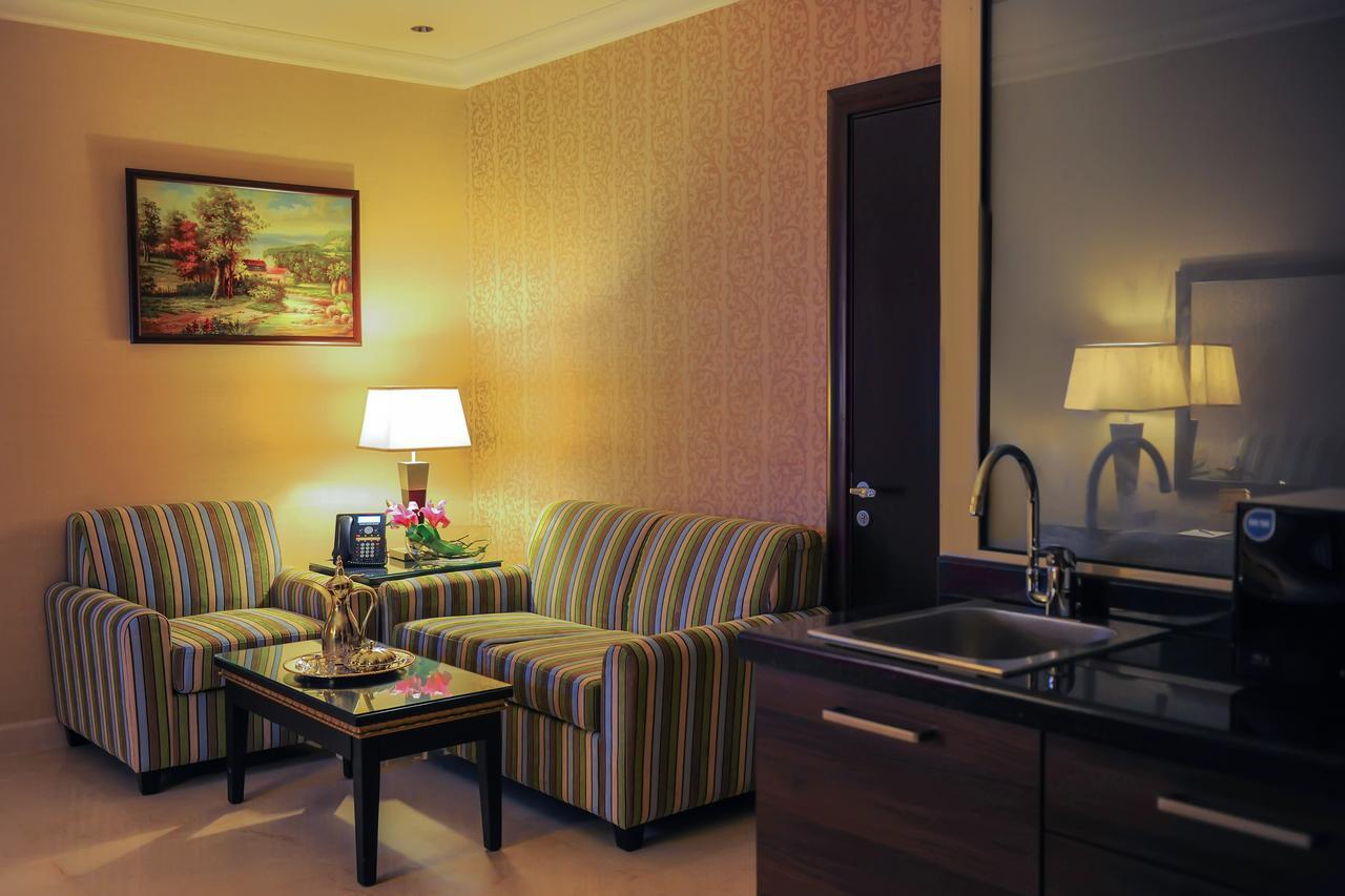 Suite Inn Hotel Riad Exterior foto