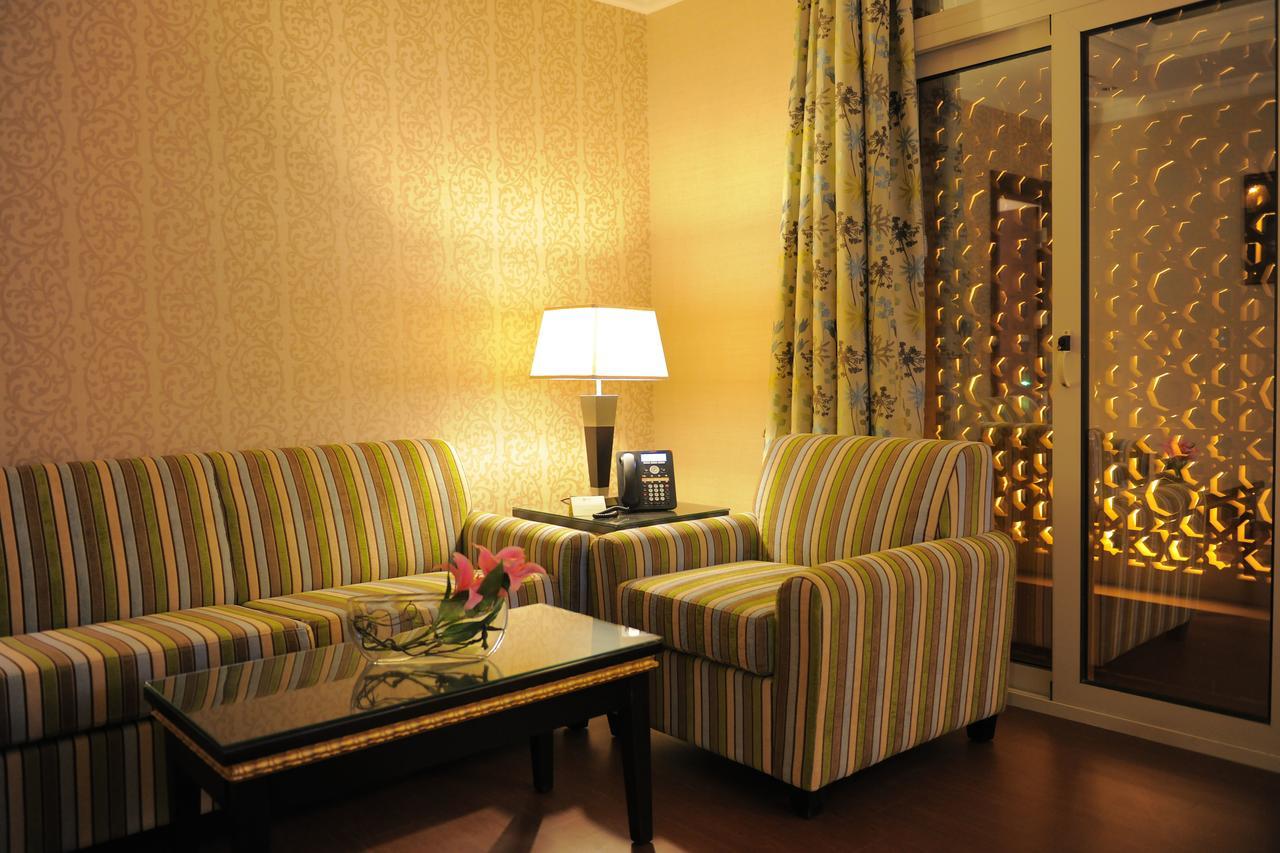 Suite Inn Hotel Riad Exterior foto
